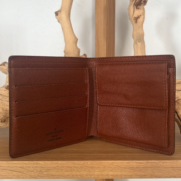Authentic LV monogram men’s wallet - Picture 2 of 9